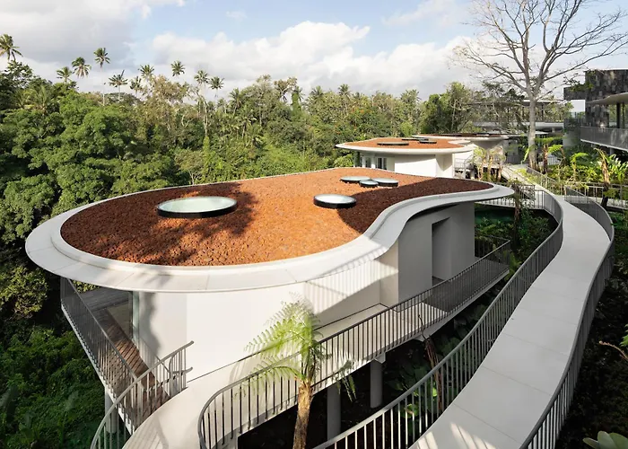 فيلة Bumi Kinar Skylight أوبود