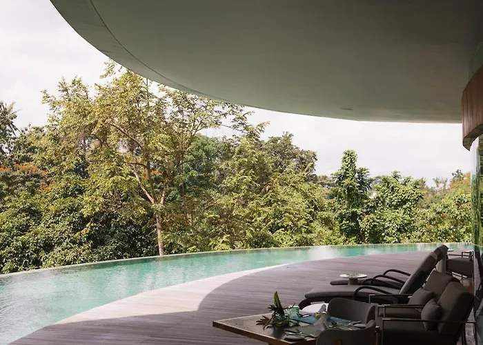 فيلة Bumi Kinar Skylight